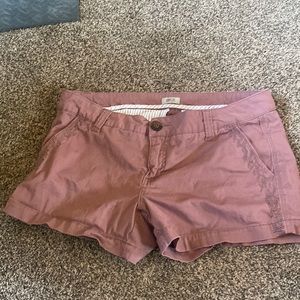 Low rise mauve BKE shorts